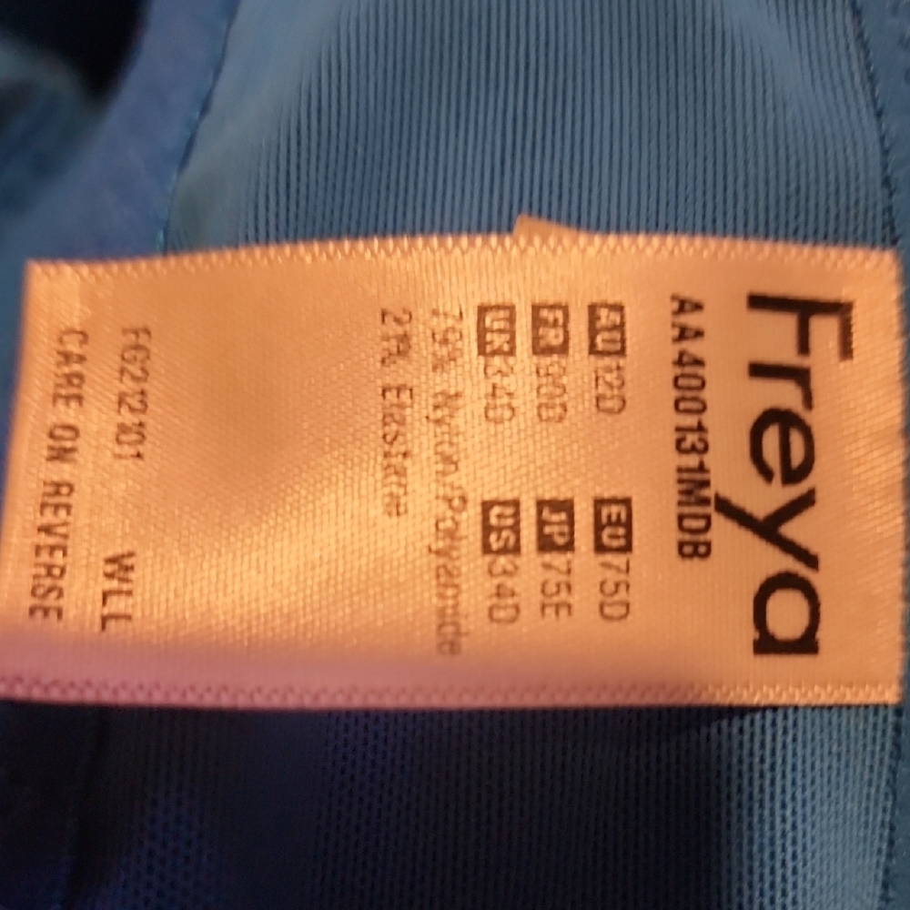 Freya Vibrant Blue Padded Bra Molded Plunge Nwt. 34DD. - Picture 4 of 8